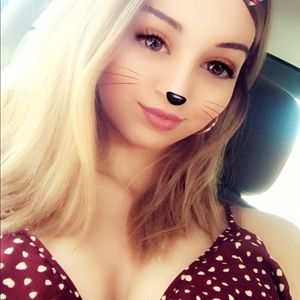 Meet your Posher, Angie